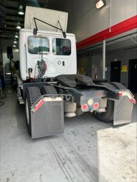 2019 Freightliner CASCADIA 125