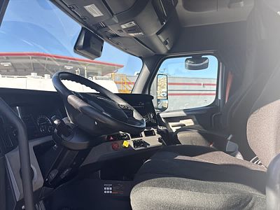 2022 Freightliner NEW CASCADIA PX12664