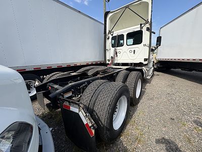 2019 Freightliner CASCADIA 125