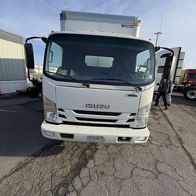 2019 Isuzu NPR HD