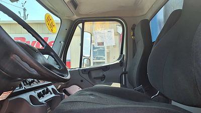 2020 Freightliner M2 106