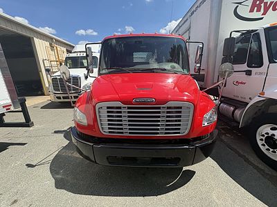 2019 Freightliner M2 106