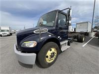 2018 Freightliner M2 106