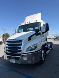 2020 Freightliner NEW CASCADIA 116