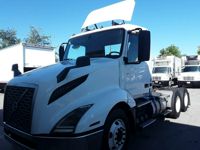 2019 Volvo VNL64T-300