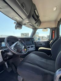 2020 Freightliner NEW CASCADIA 116