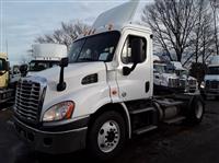 2015 Freightliner CASCADIA 113