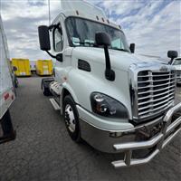 2017 Freightliner CASCADIA 113