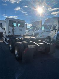 2017 Freightliner CASCADIA 125