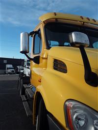 2017 Freightliner CASCADIA 113