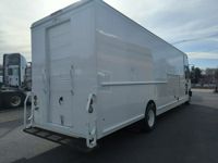 2017 Freightliner MT55