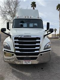 2021 Freightliner NEW CASCADIA PX12664