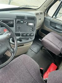2018 Freightliner CASCADIA 125