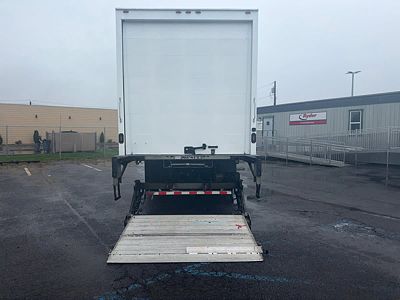 2018 Freightliner M2 106