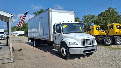 2019 Freightliner M2 106