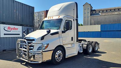 2021 Freightliner CASCADIA PX11664ST
