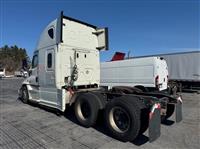 2020 Freightliner CASCADIA 125