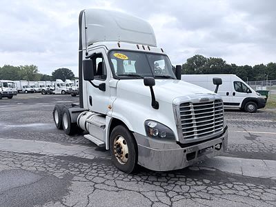 2020 Freightliner CASCADIA 125