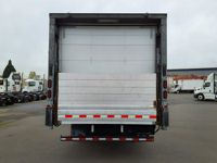 2018 Freightliner M2 106