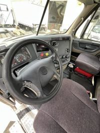 2019 Freightliner CASCADIA 125