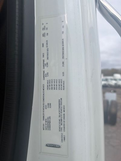 2022 Freightliner M2 106
