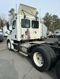 2018 Freightliner NEW CASCADIA PX12664