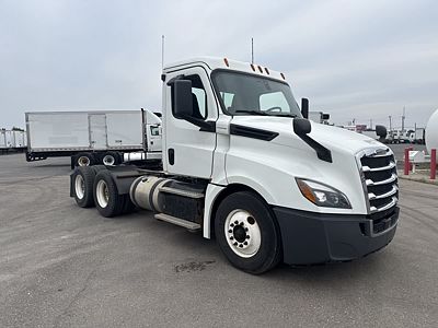 2018 Freightliner NEW CASCADIA PX12664