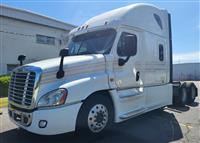 2020 Freightliner CASCADIA 125