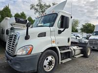 2015 Freightliner CASCADIA 113