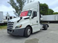 2019 Freightliner NEW CASCADIA 126