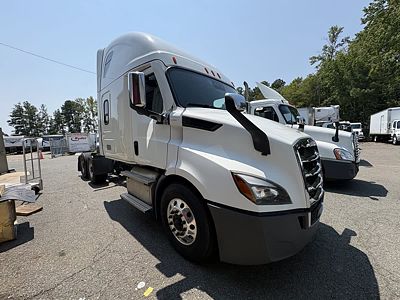 2021 Freightliner NEW CASCADIA 116