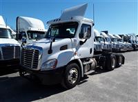 2017 Freightliner CASCADIA 113