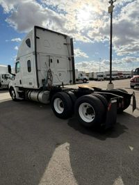 2022 Freightliner NEW CASCADIA PX12664