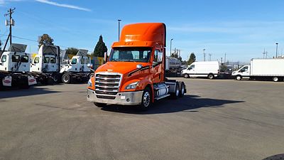 2020 Freightliner NEW CASCADIA PX12664
