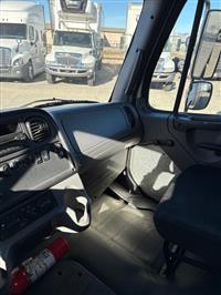 2016 Freightliner M2 106