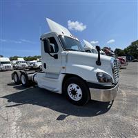 2016 Freightliner CASCADIA 125