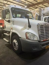 2017 Freightliner CASCADIA 125