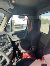 2016 Freightliner CASCADIA 125