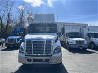 2017 Freightliner CASCADIA 113