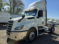 2019 Freightliner NEW CASCADIA 126