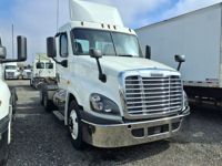 2018 Freightliner CASCADIA 125