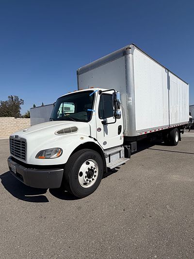 2018 Freightliner M2 106