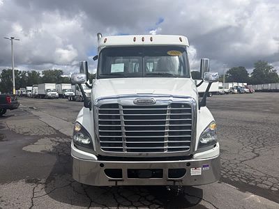 2020 Freightliner CASCADIA 125