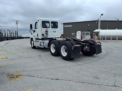 2019 Freightliner CASCADIA 125