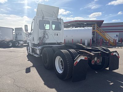 2018 Freightliner CASCADIA 125