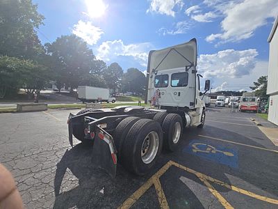 2019 Freightliner CASCADIA 125