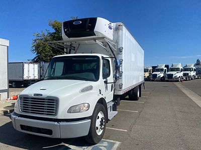 2018 Freightliner M2 106