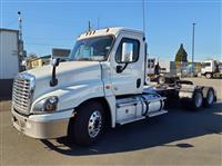 2018 Freightliner CASCADIA 125
