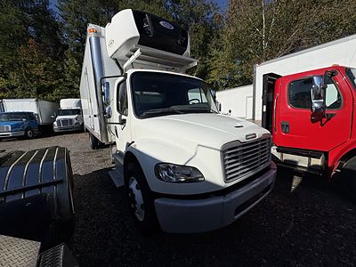 2019 Freightliner M2 106