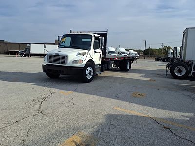2019 Freightliner M2 106